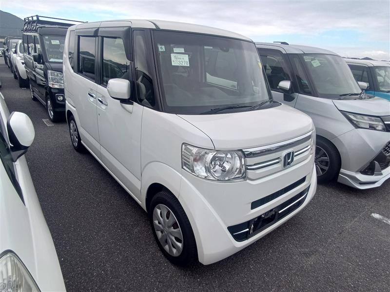 Honda N-BOX 2016