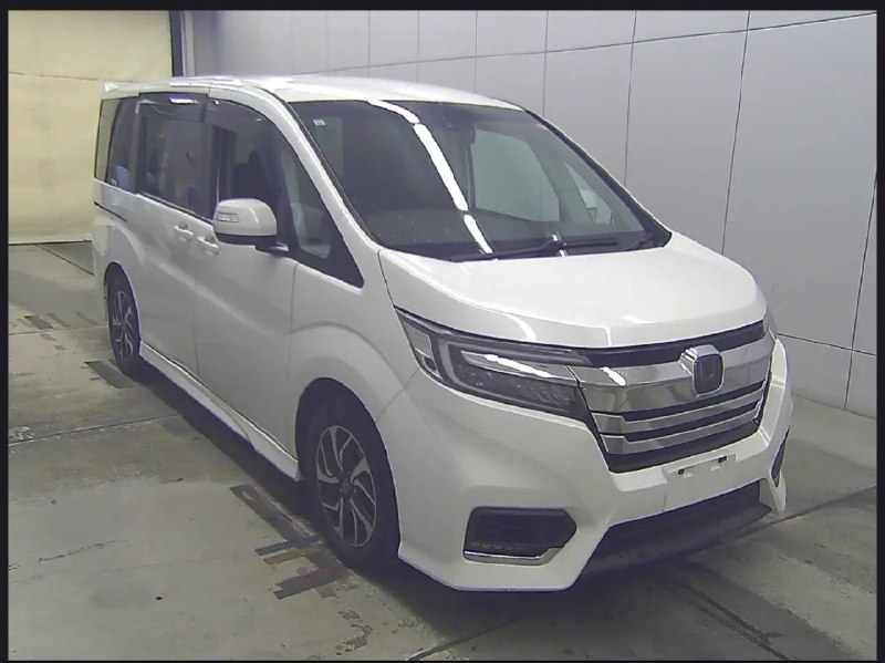 Honda StepWagon 2017