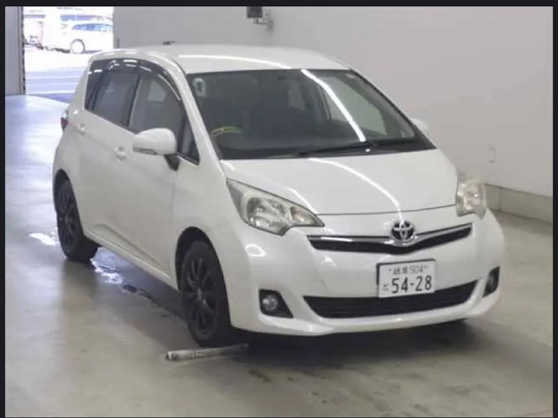 Toyota Ractis 2011