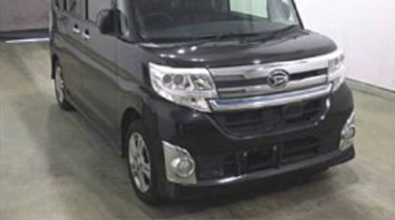 Daihatsu Tanto 2015