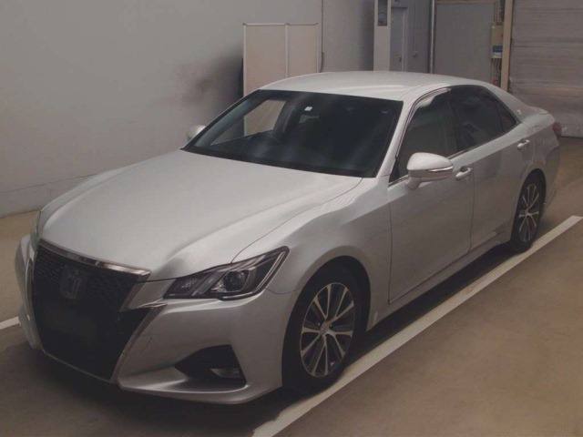 Toyota Crown 2016