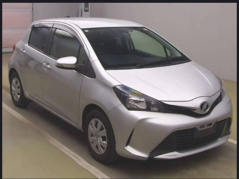 Toyota Vitz 2015