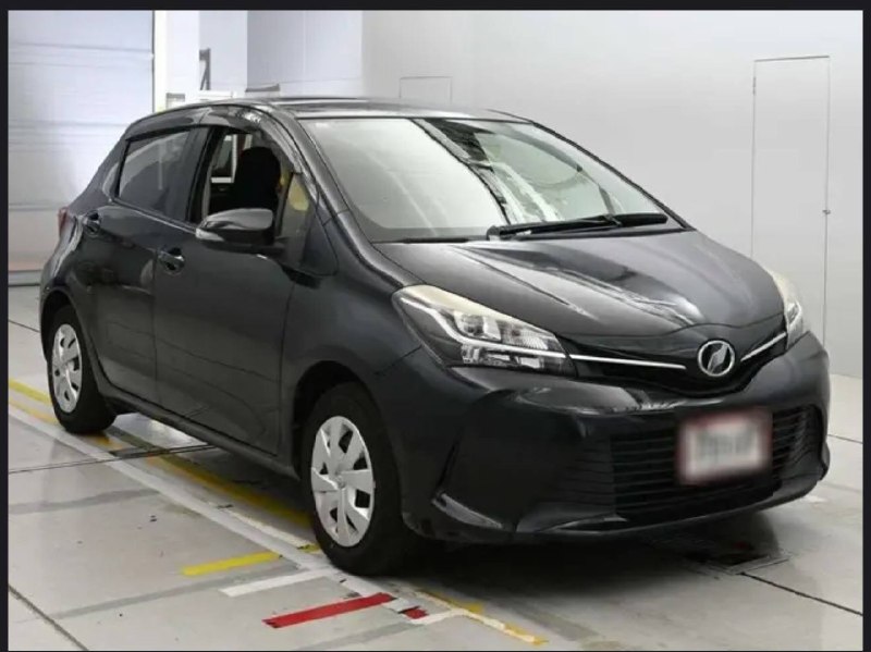 Toyota Vitz 2015