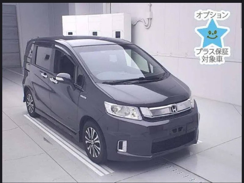 Honda Freed Spike 2015