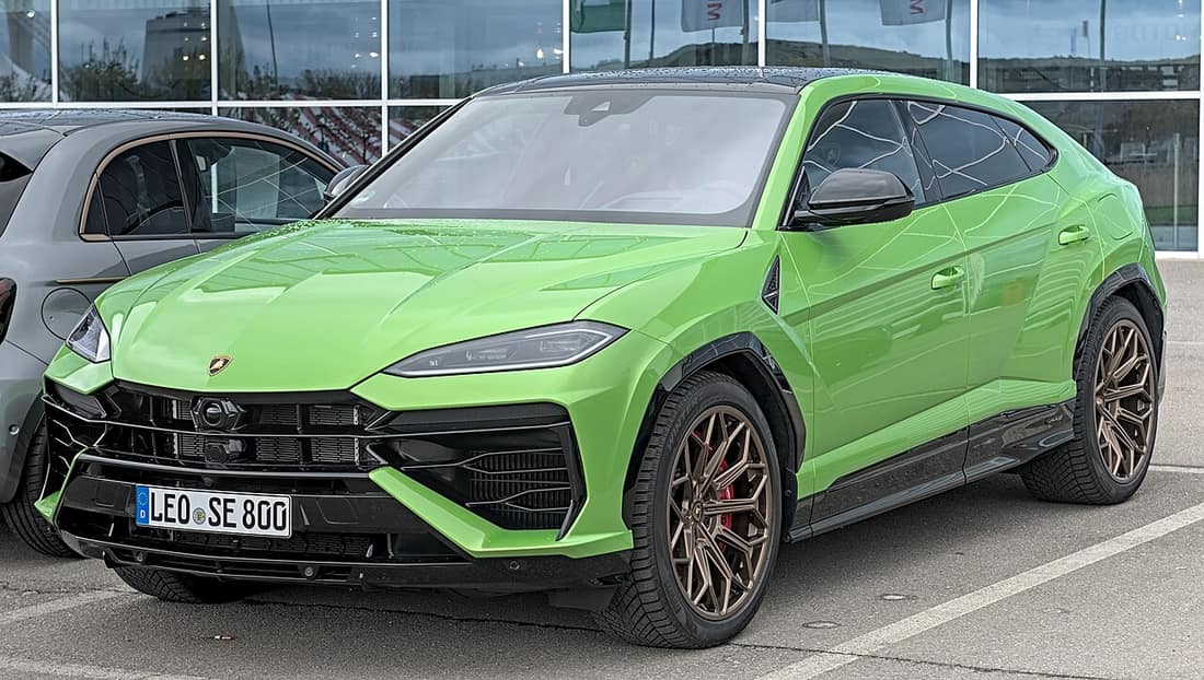 Lamborghini Urus, 2017–н. в.