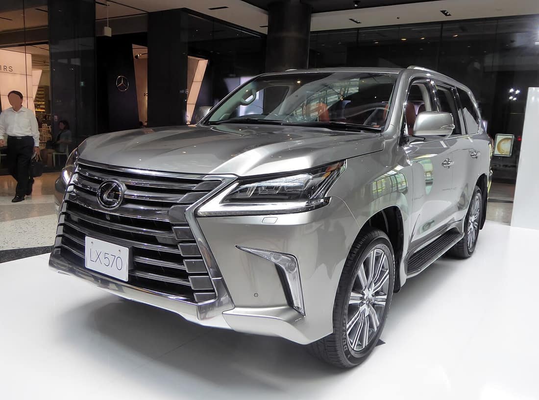 Lexus LX