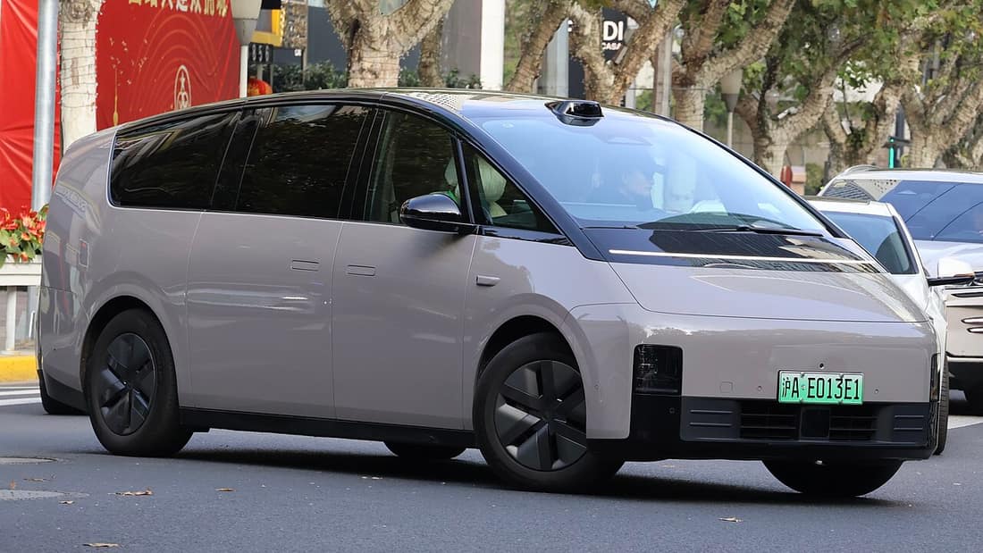 Li Auto MEGA, 2024–н. в.