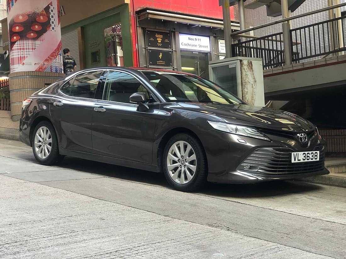 Toyota Camry, 2017–н. в.